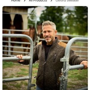 Laundromat The Oxford Sweater Jacket Medium Handmade Wool Knit Brown Like New